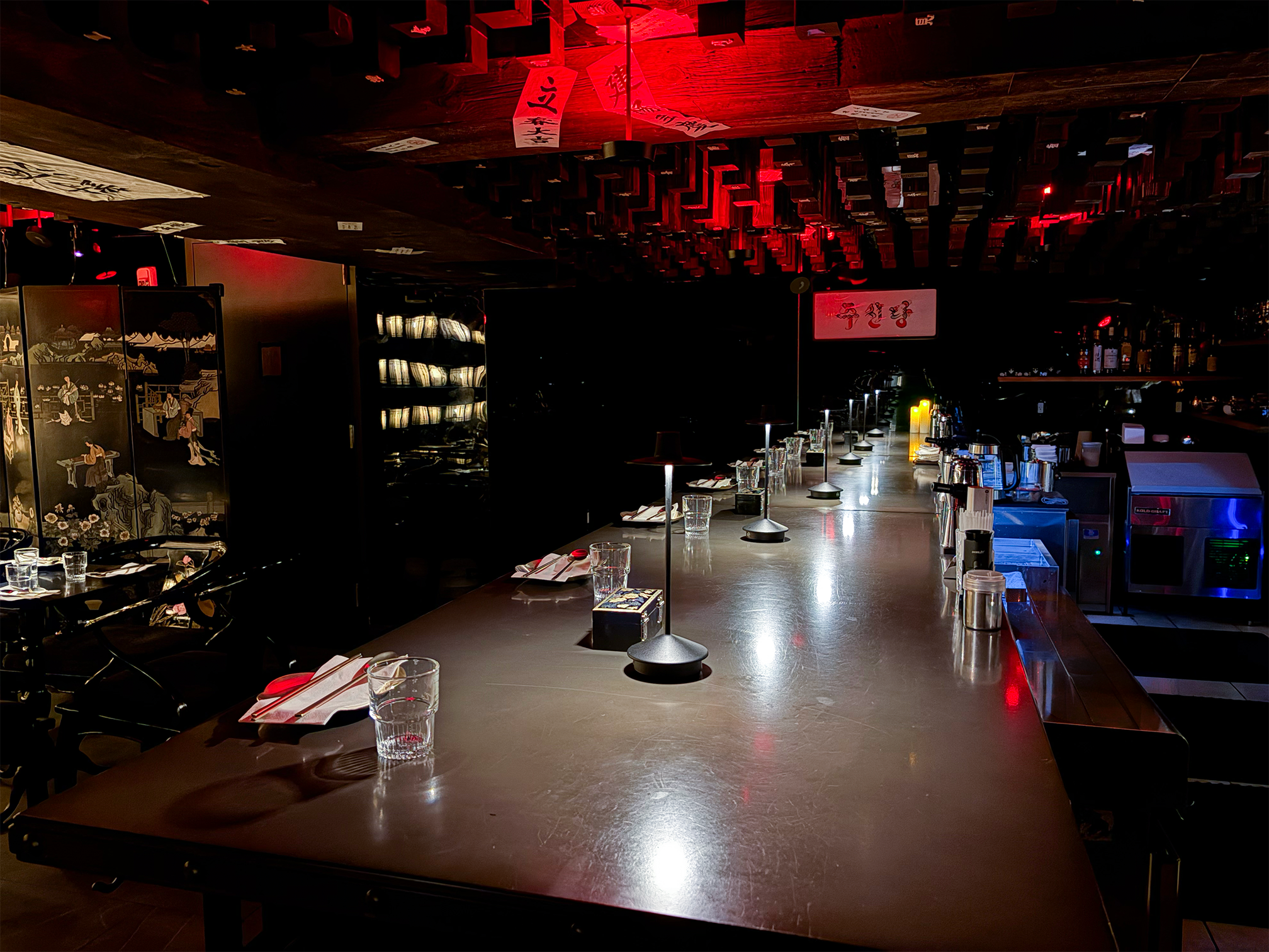 Zoo Sindang NYC — Bar